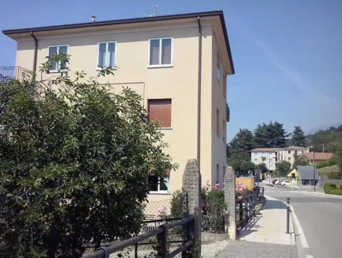 Warm, Nice & Amazing Lake-View Apartment San Zeno di Montagna Exterior photo